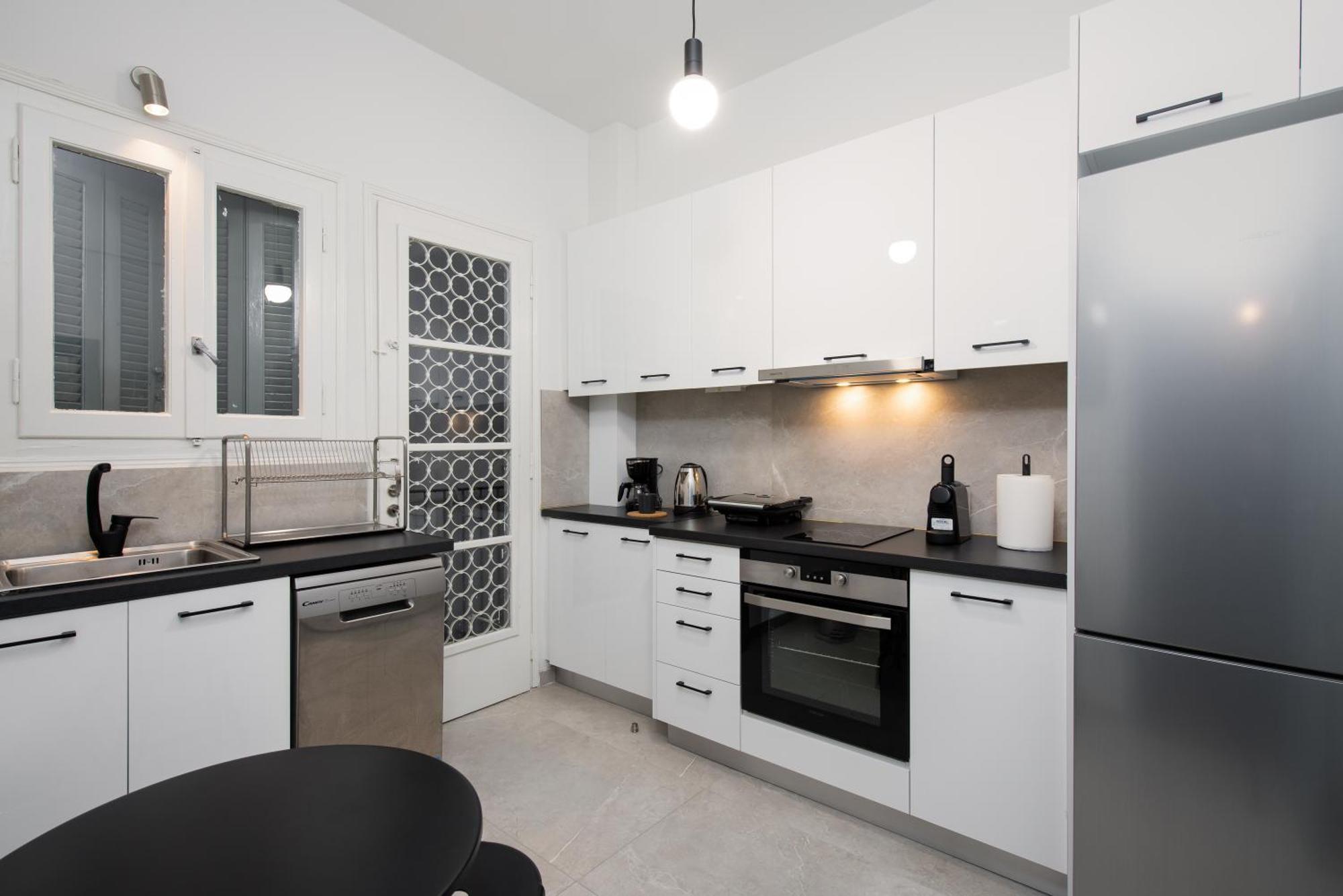 Philos At Nikis - Two Bedroom In Plaka Atina Dış mekan fotoğraf