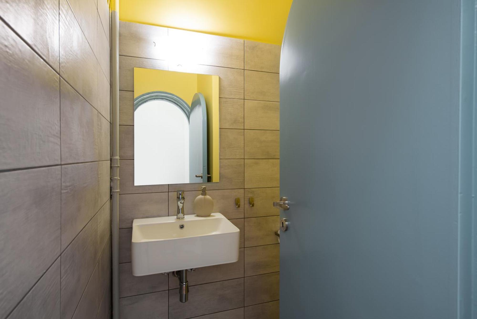 Philos At Nikis - Two Bedroom In Plaka Atina Dış mekan fotoğraf