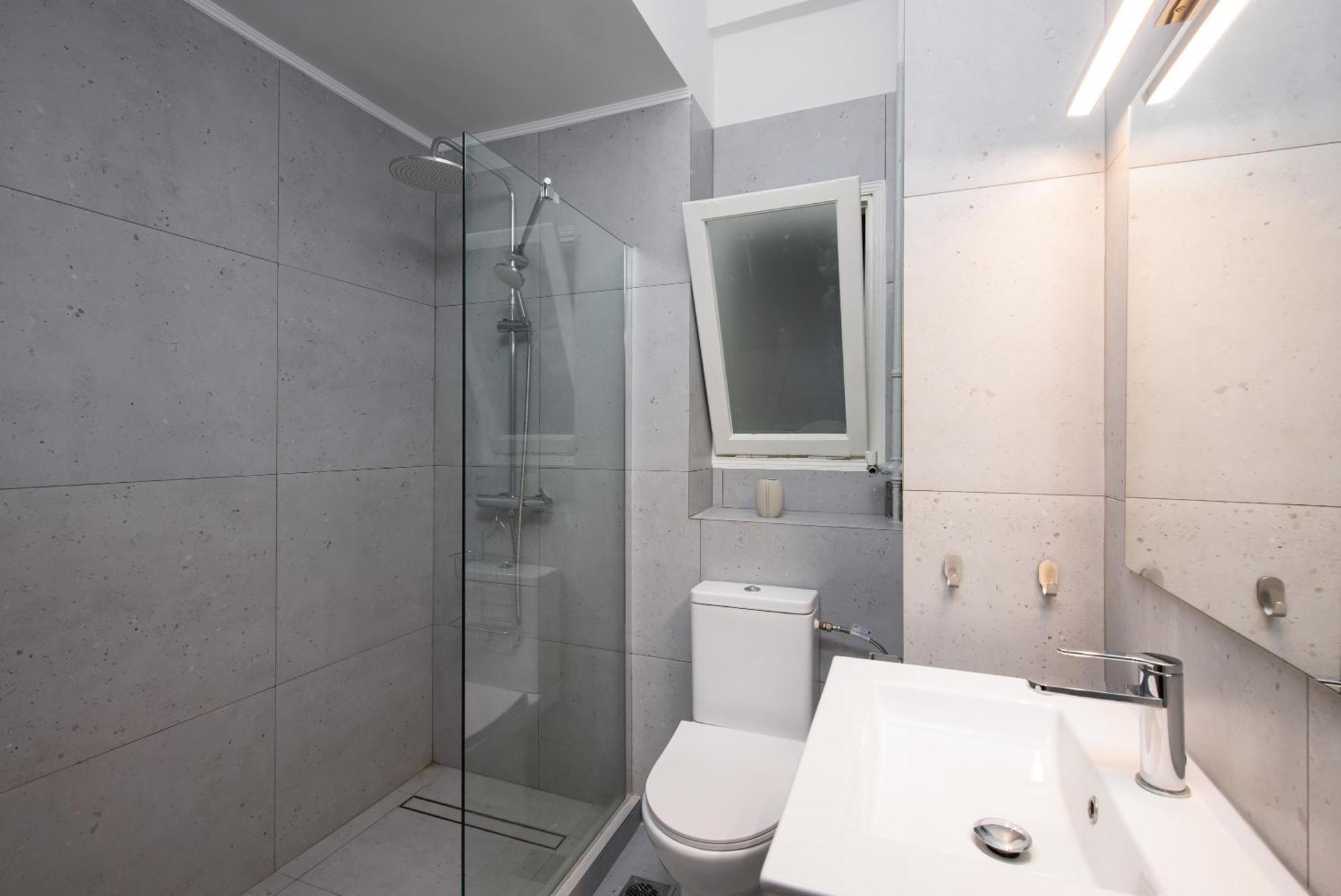 Philos At Nikis - Two Bedroom In Plaka Atina Dış mekan fotoğraf
